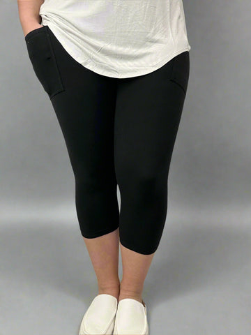 Black Capri w/ Pockets | ETA 5/12