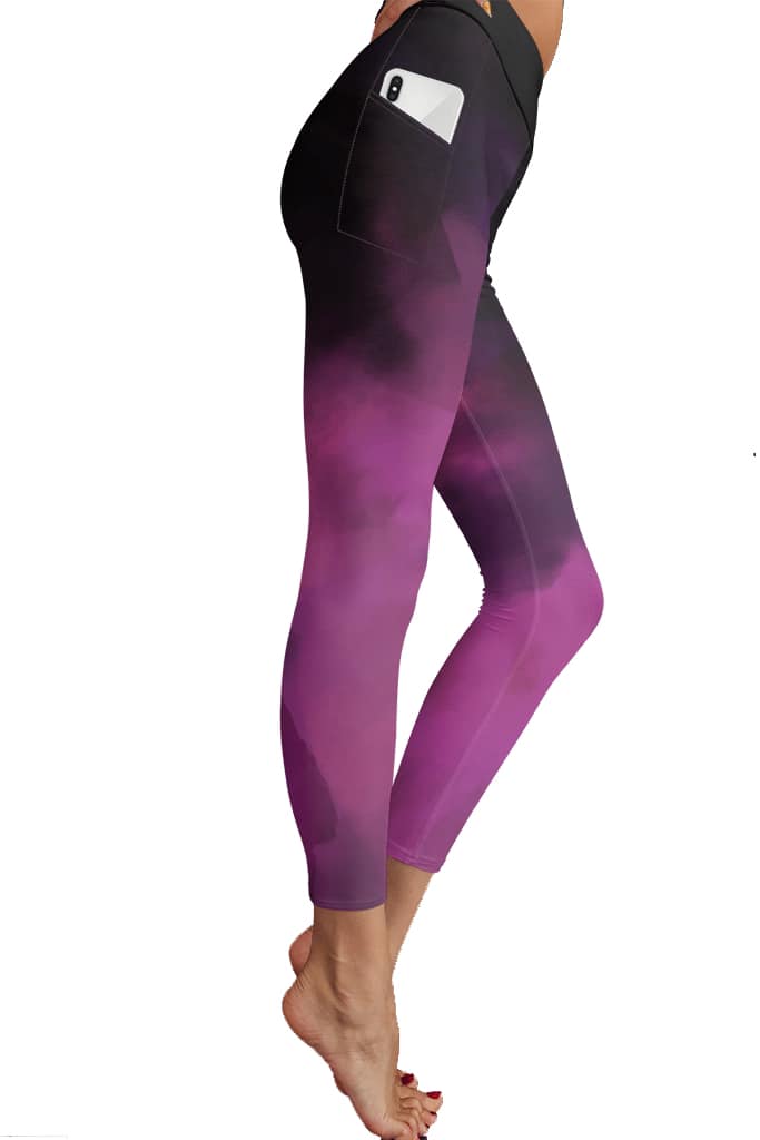 Extra Soft printed leggings with 4-way stretch fabric, so you can move with absolute comfort and ease.