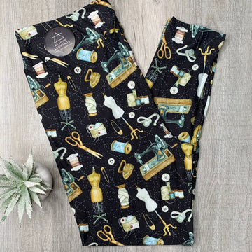 Extra Soft printed leggings with 4-way stretch fabric, so you can move with absolute comfort and ease.
