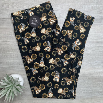 Extra Soft printed leggings with 4-way stretch fabric, so you can move with absolute comfort and ease.