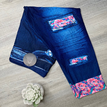 Extra Soft printed leggings with 4-way stretch fabric, so you can move with absolute comfort and ease.