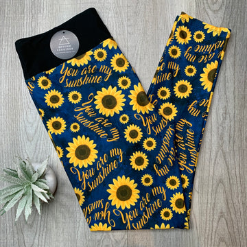 Extra Soft printed leggings with 4-way stretch fabric, so you can move with absolute comfort and ease.