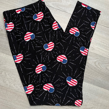 Extra Soft printed leggings with 4-way stretch fabric, so you can move with absolute comfort and ease.