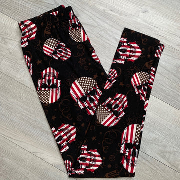Extra Soft printed leggings with 4-way stretch fabric, so you can move with absolute comfort and ease.