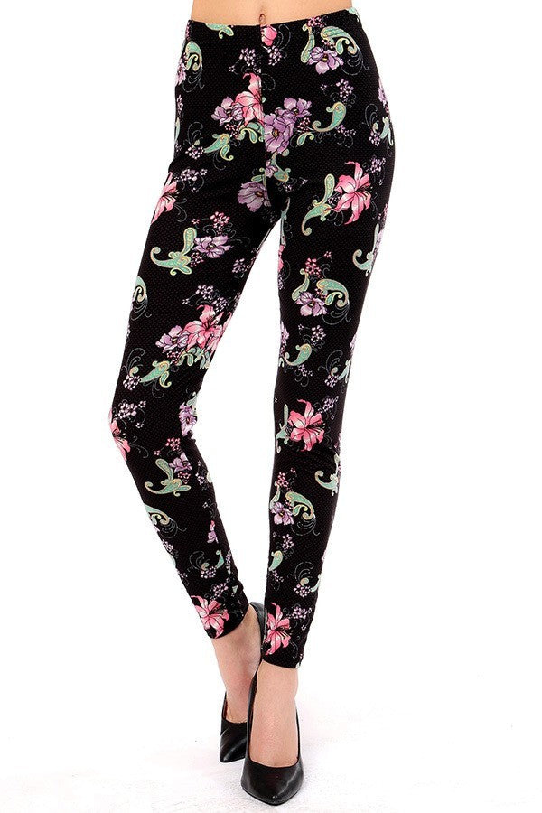 Extra Soft printed leggings with 4-way stretch fabric, so you can move with absolute comfort and ease.
