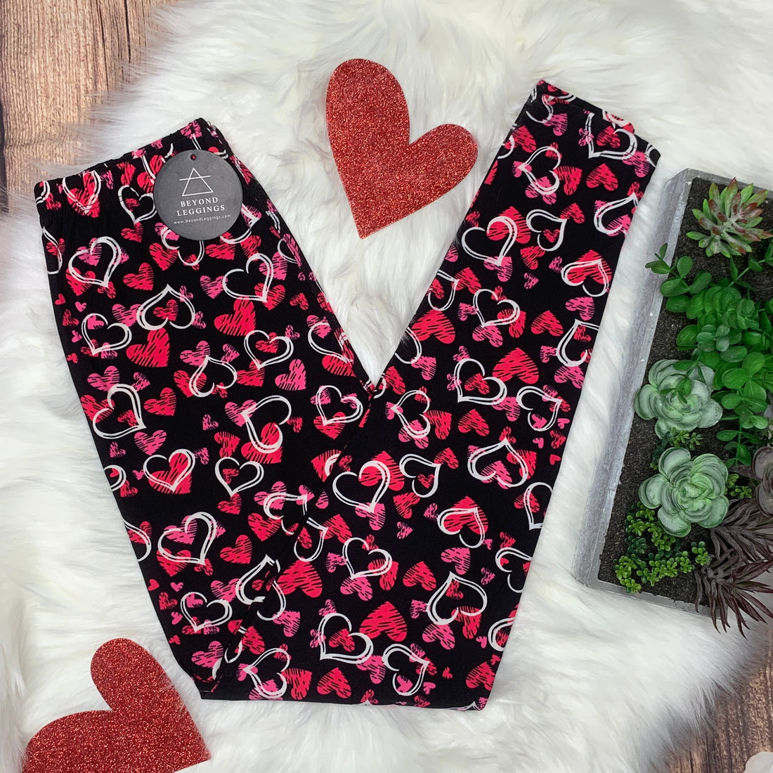 Extra Soft printed leggings with 4-way stretch fabric, so you can move with absolute comfort and ease.