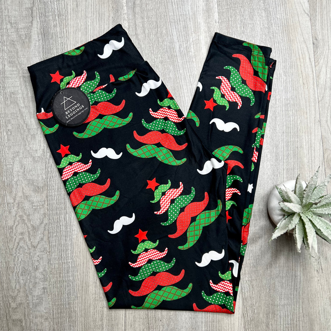 Extra Soft printed leggings with 4-way stretch fabric, so you can move with absolute comfort and ease.