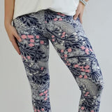 Queen Lace Flower Pink & Gray Print Soft Stretchy Leggings