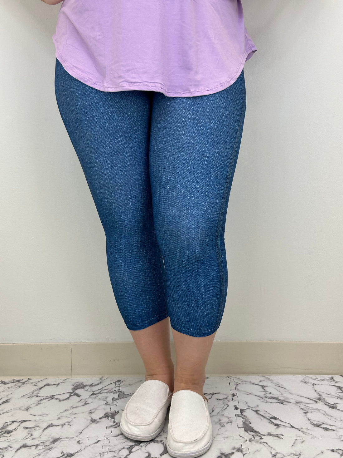 Blue Denim Capri w/ Butt Pockets * ETA 5/12