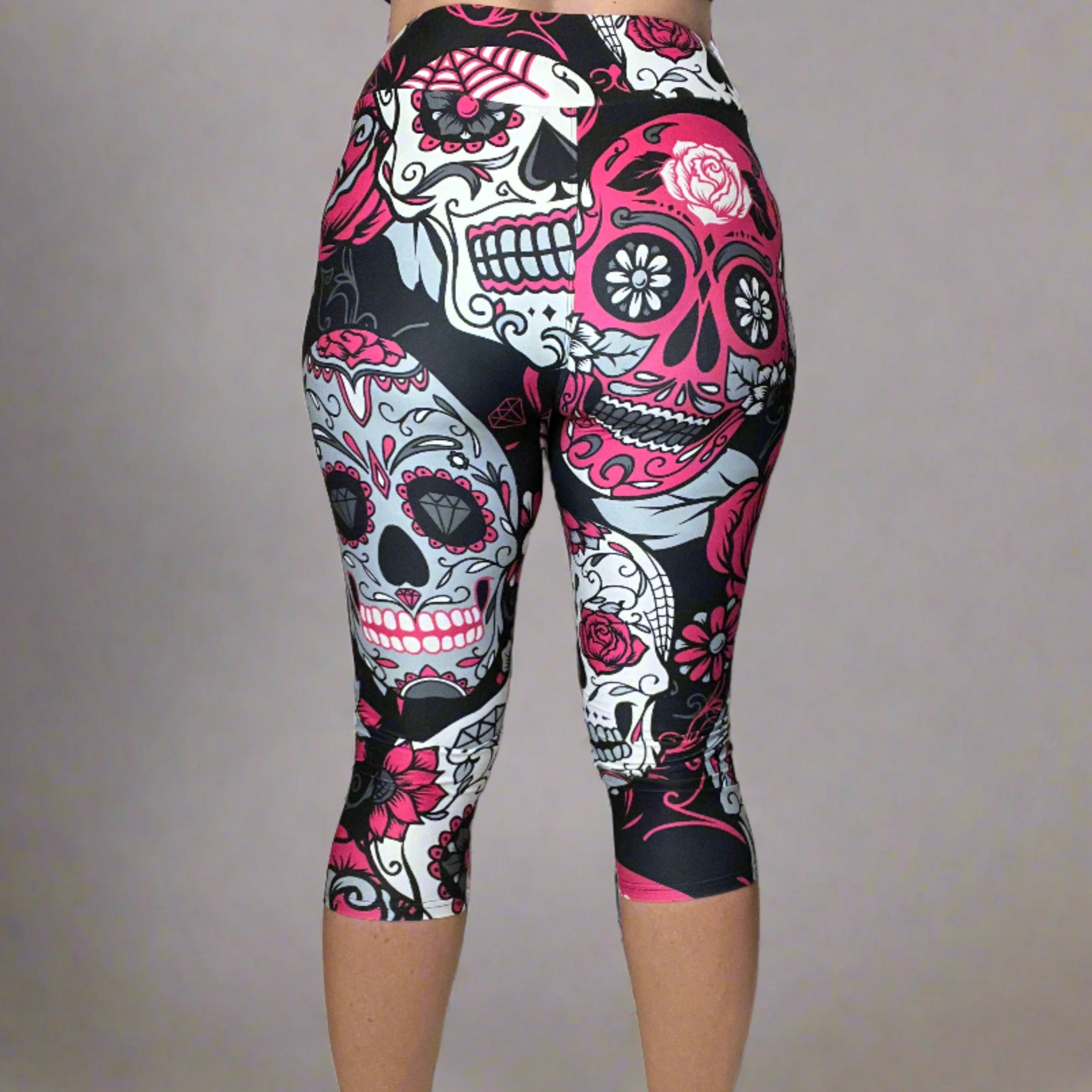 Large Sugar Skull Soft Capri Leggings w/ Pocket In Yoga Band