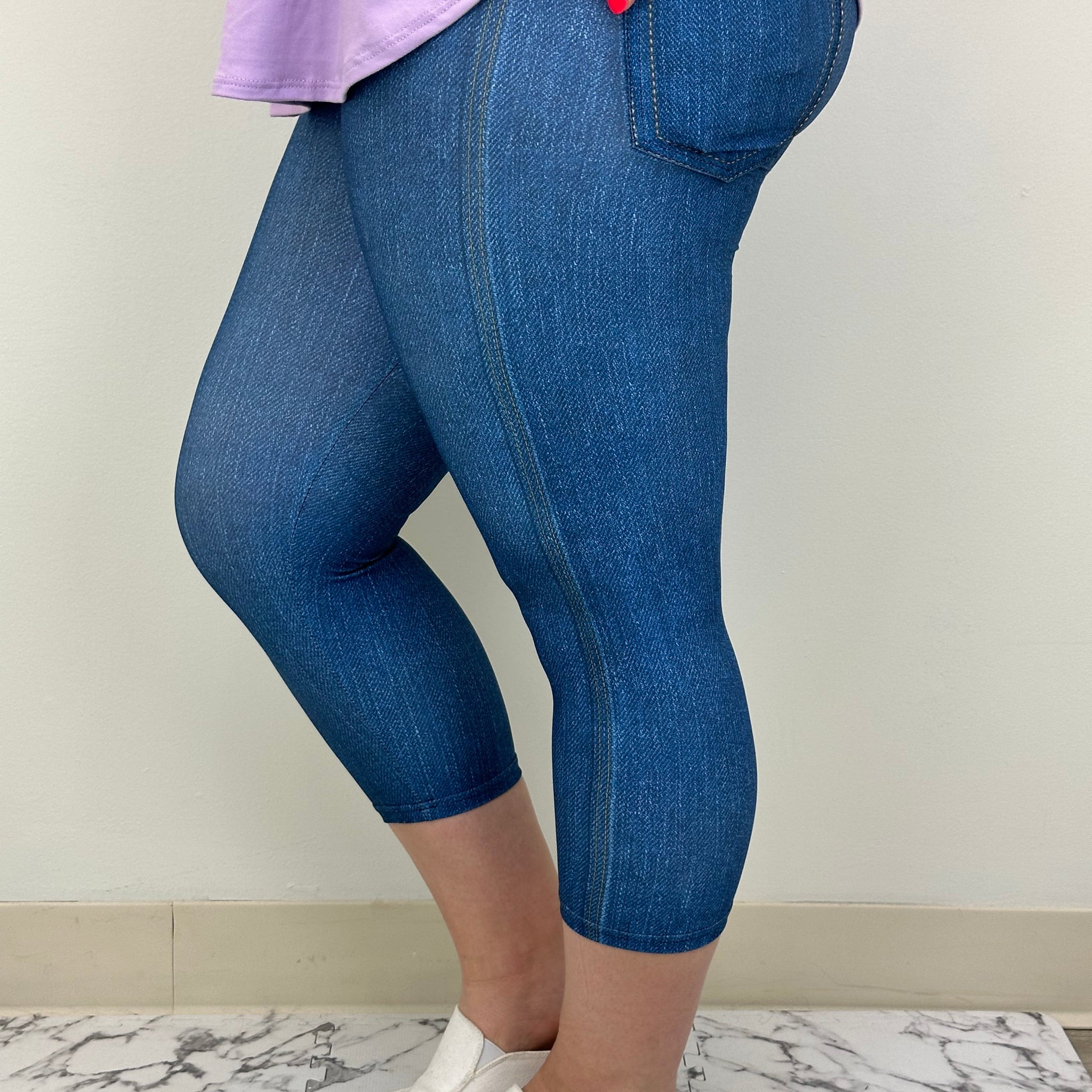 Blue Denim Capri w/ Butt Pockets