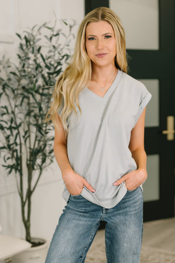 Classic Timeless V-Neck Tee in Pearl Grey