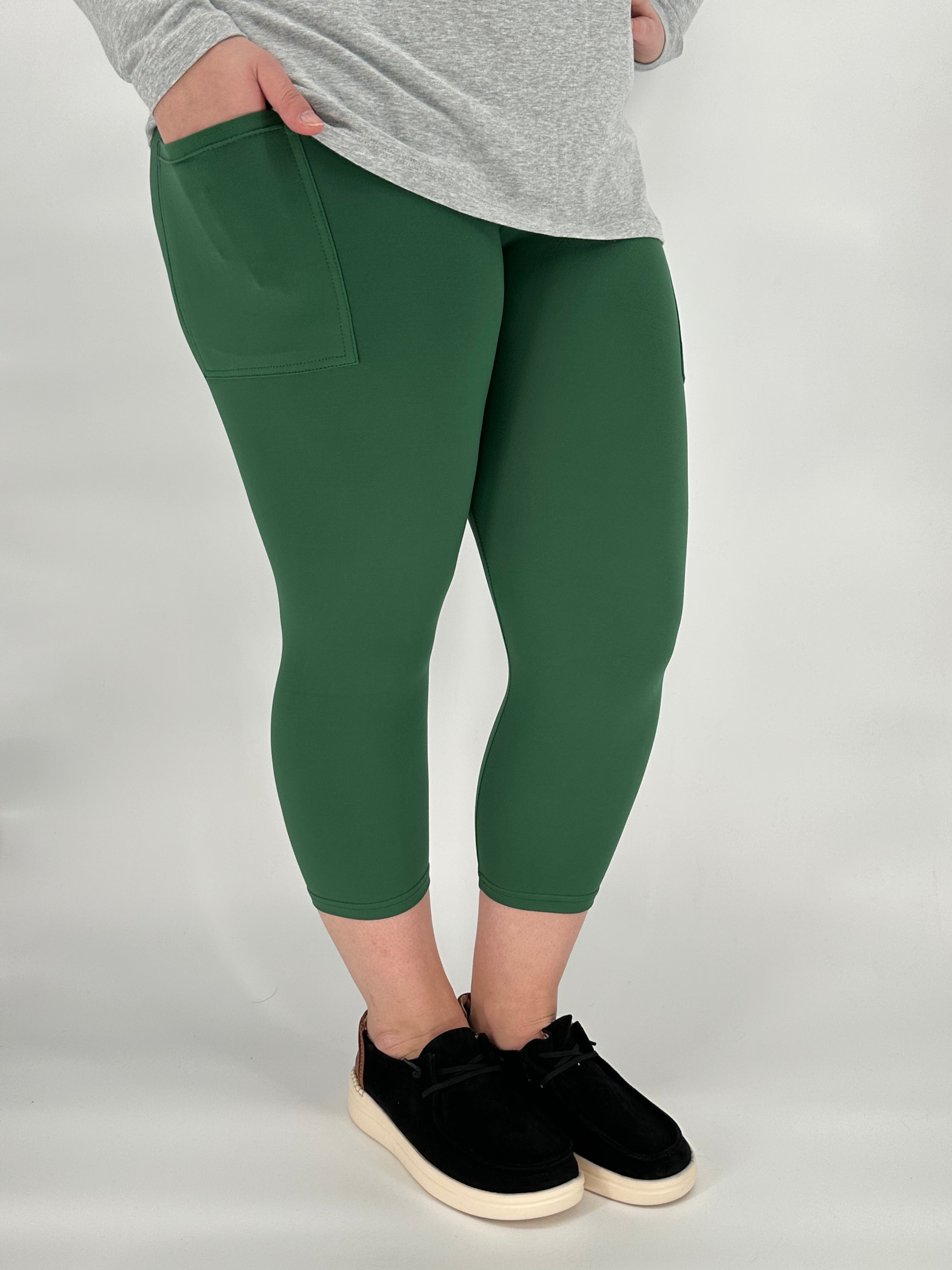 Pine Green Leggings/Capri w/ Pockets!