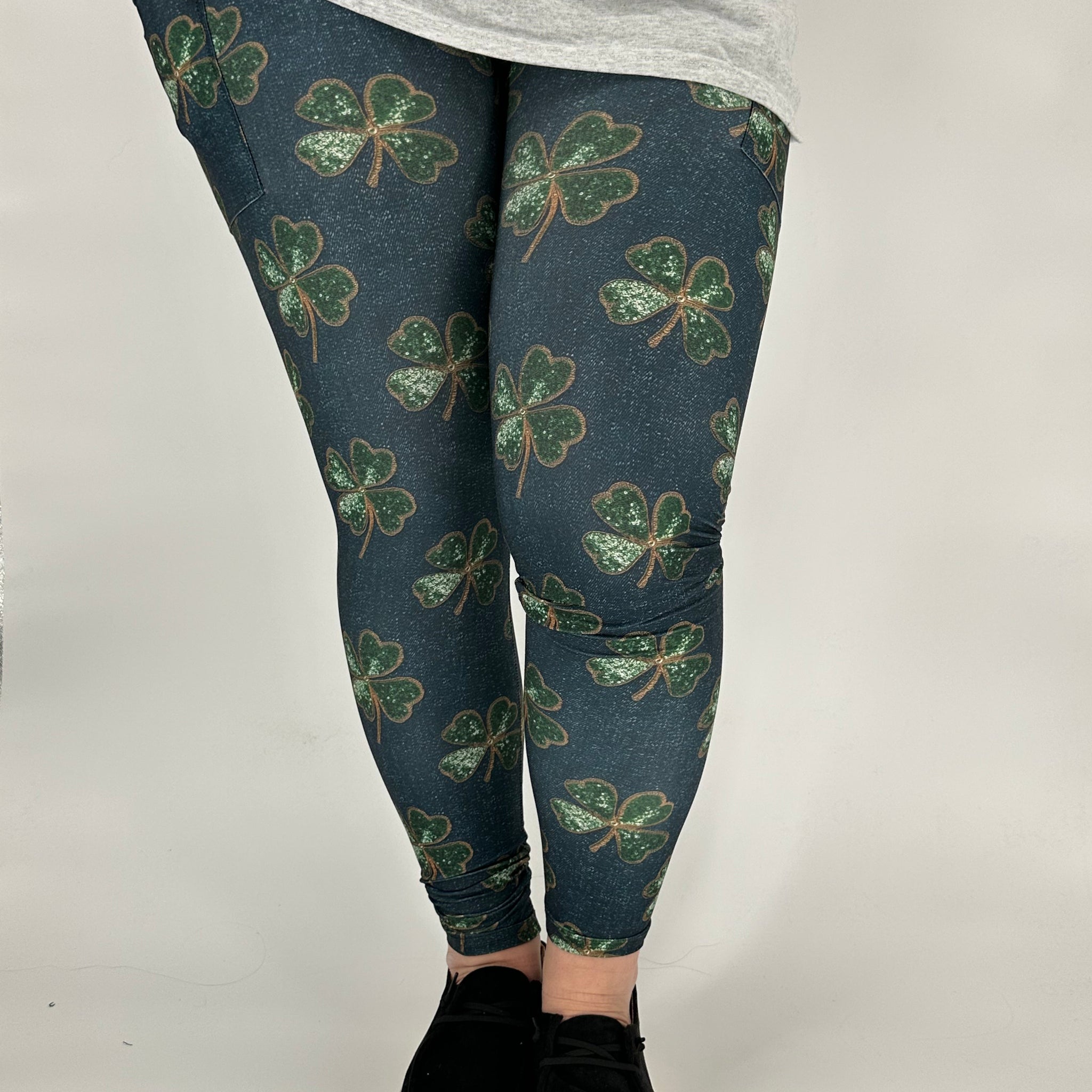 Faux Glitter Clover Denim Leggings w/ Side Pockets