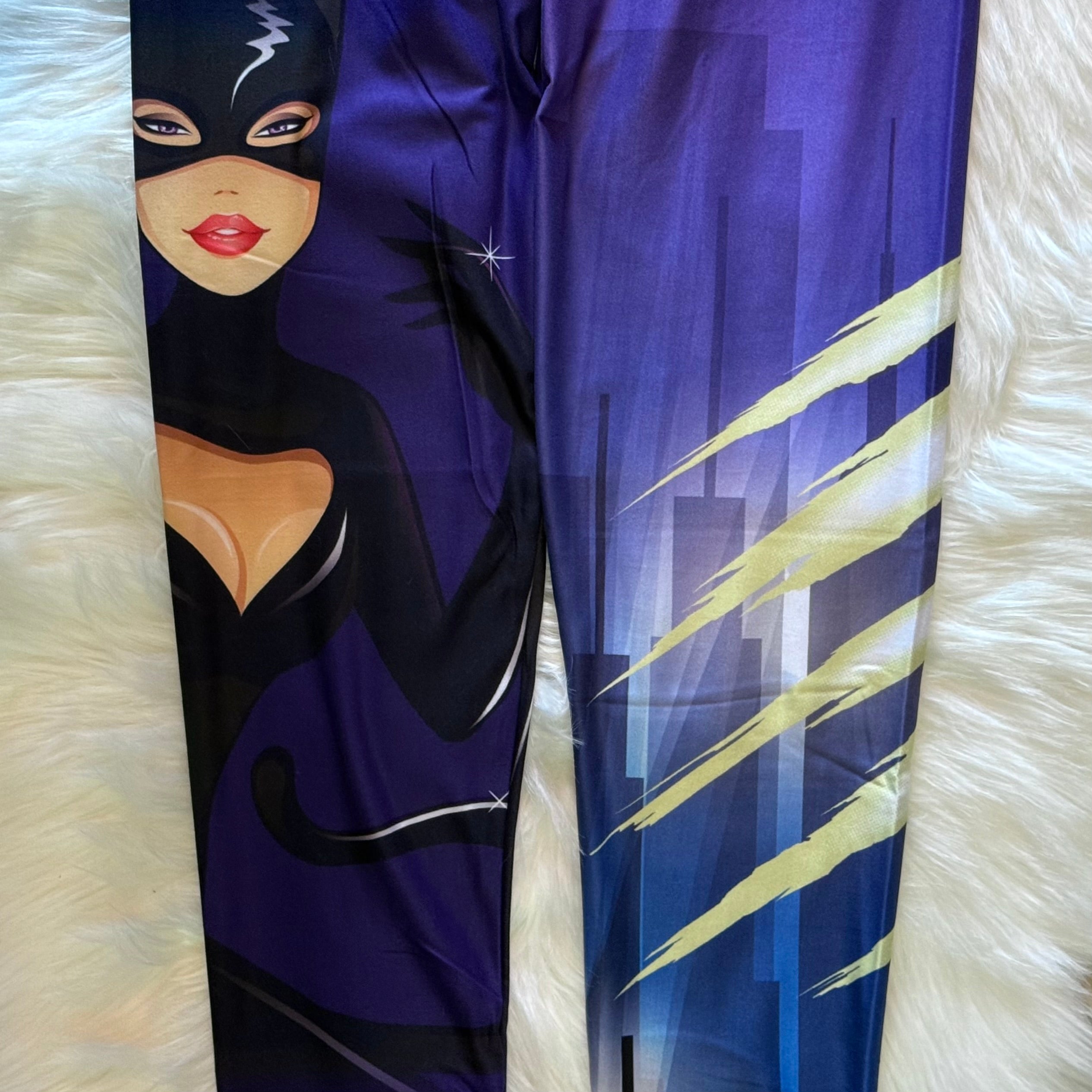 Claw Marks - Catwoman Print Leggings