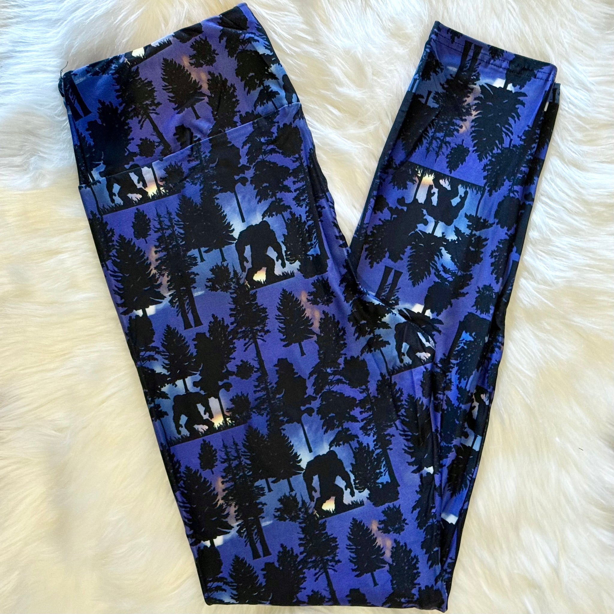 Bigfoot Sighting In The Forest Print Soft Leggings