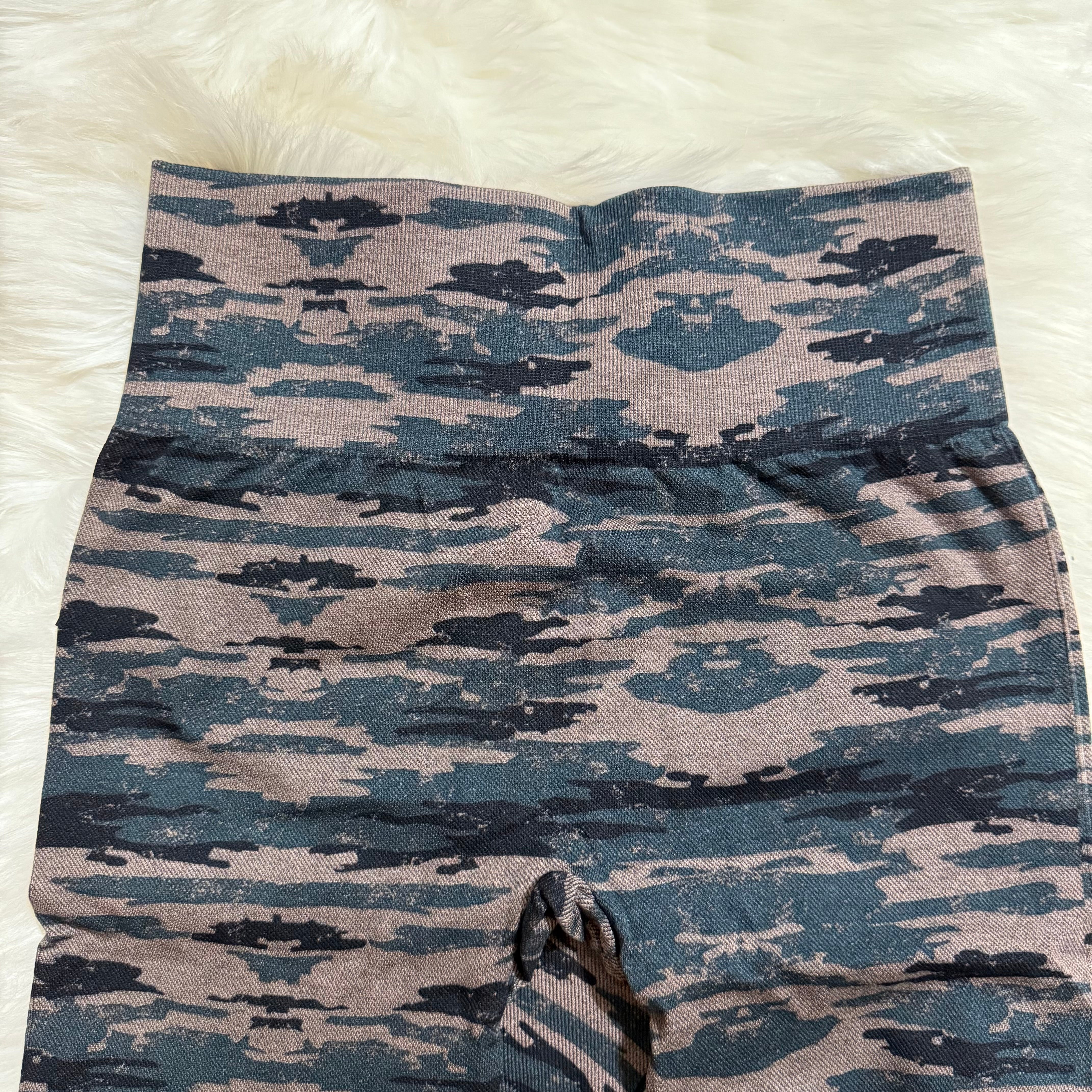 Camo Print Knitted Leggings