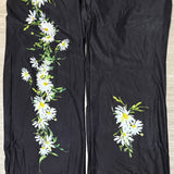 Daisy Chain Print Black Loungers w/ Pockets