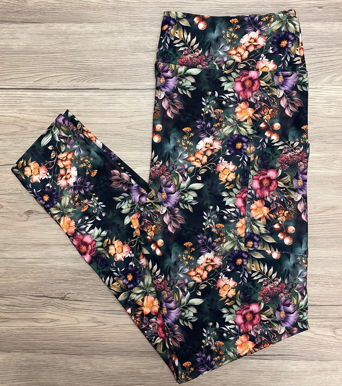 RTS - Fantasy Blooms Leggings w/ Pockets