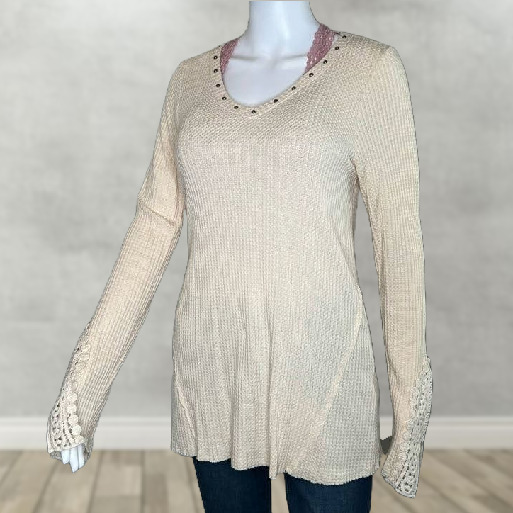 Vocal Crochet Brushed Waffle Studded Top
