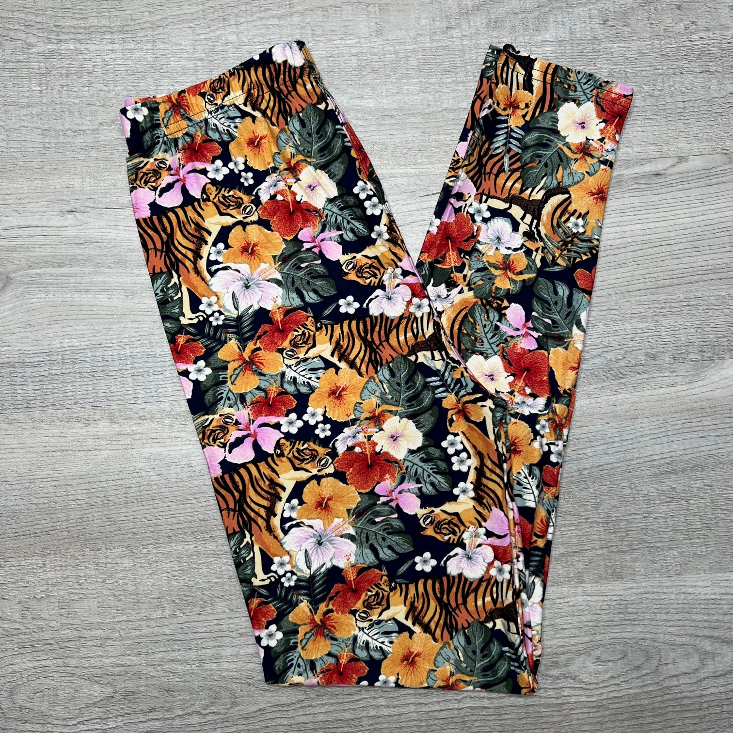 Tiger In The Jungle Print Soft Leggings