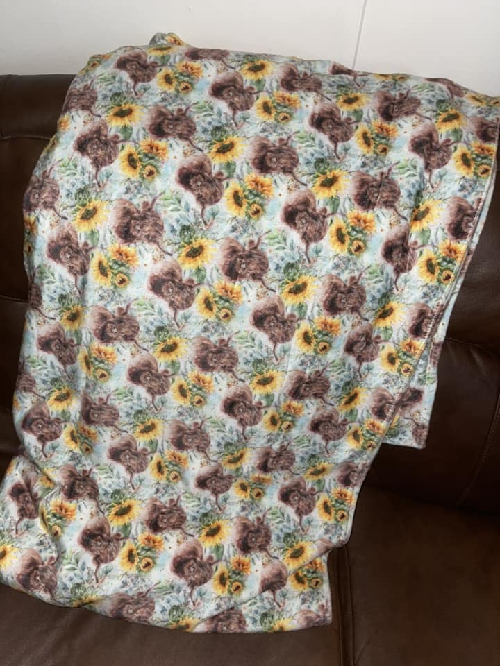 PATCHED BEAR - GIANT SHAREABLE THROW BLANKETS ROUND 10-PREORDER CLOSING 12/2