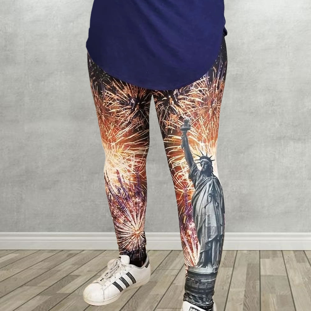 Extra Soft printed leggings with 4-way stretch fabric, so you can move with absolute comfort and ease.