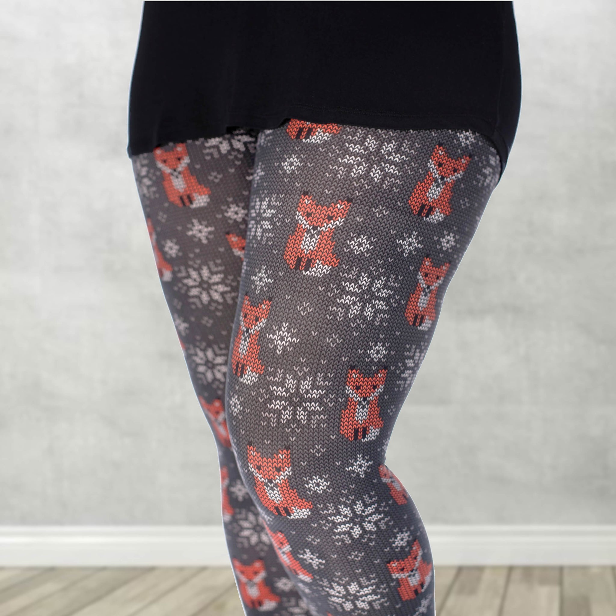 Foxes & Snowflakes Holiday Print Leggings