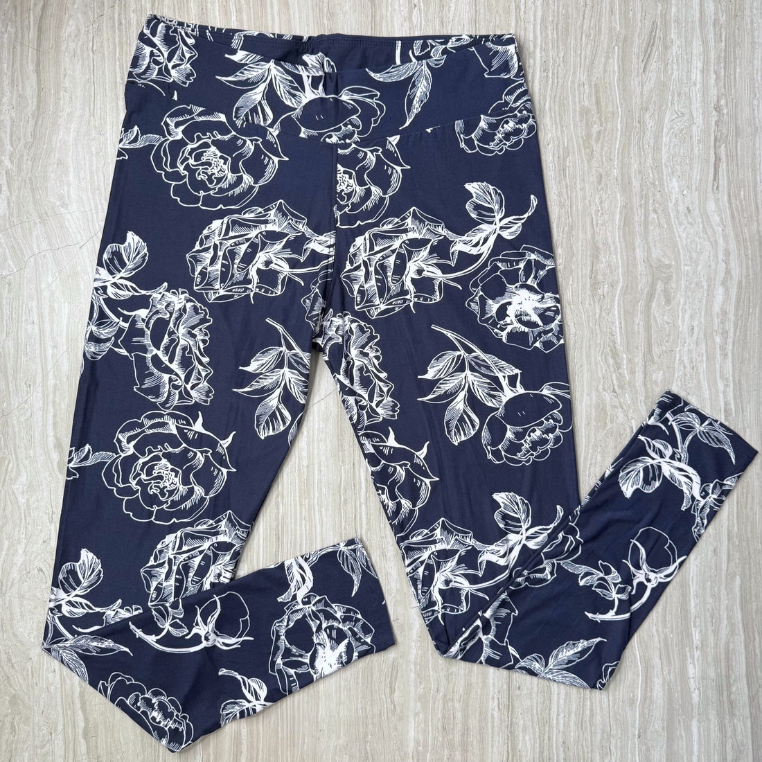 Large Rose Floral Print Navy Blue Leggings