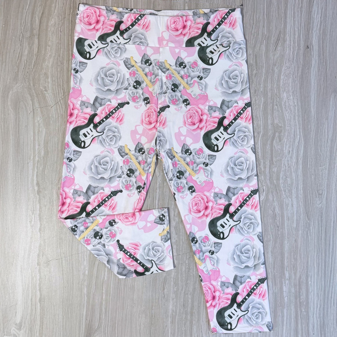 Pink Guitar & Skull Print Capri Leggings