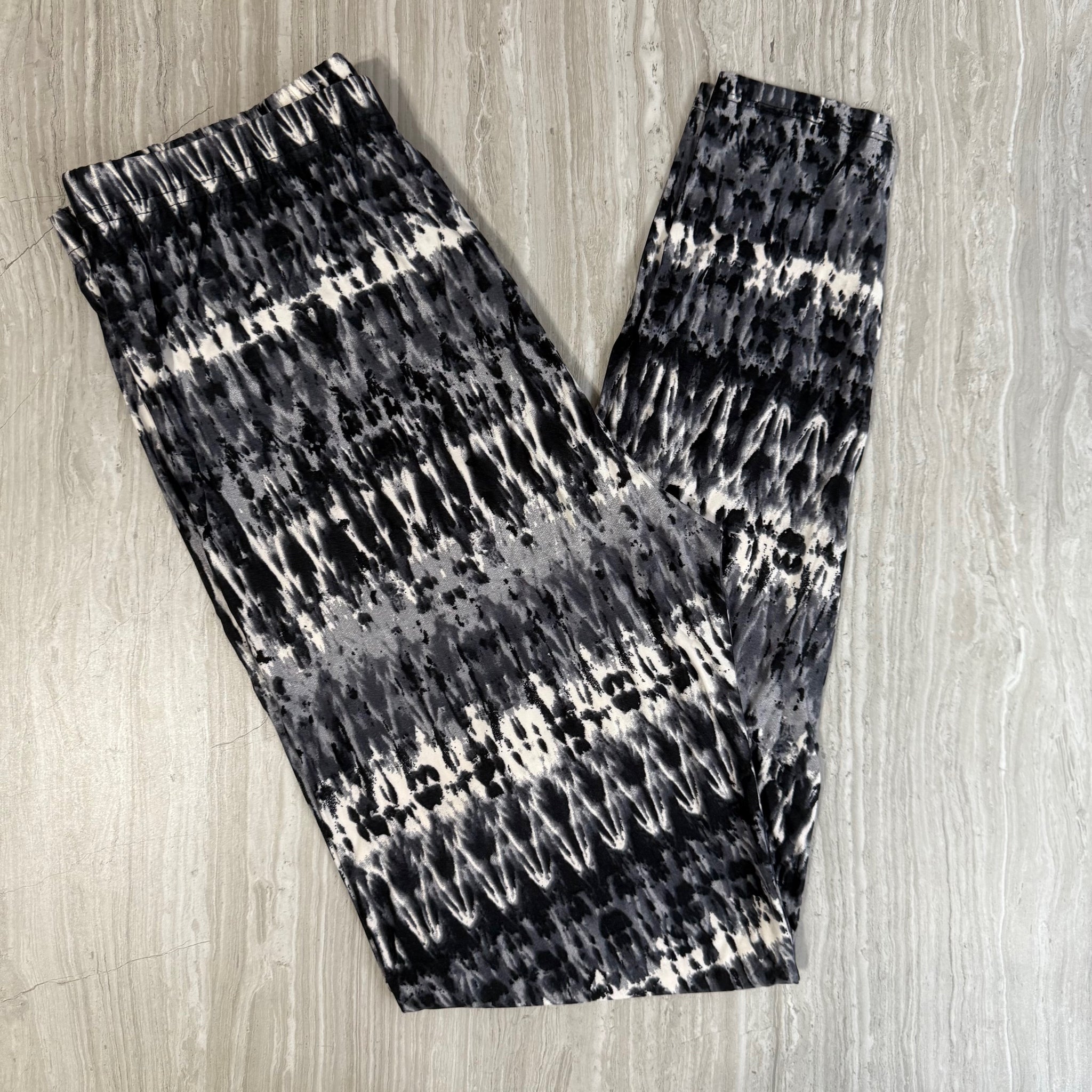 Black & White Stripe Tie Dye Print Leggings