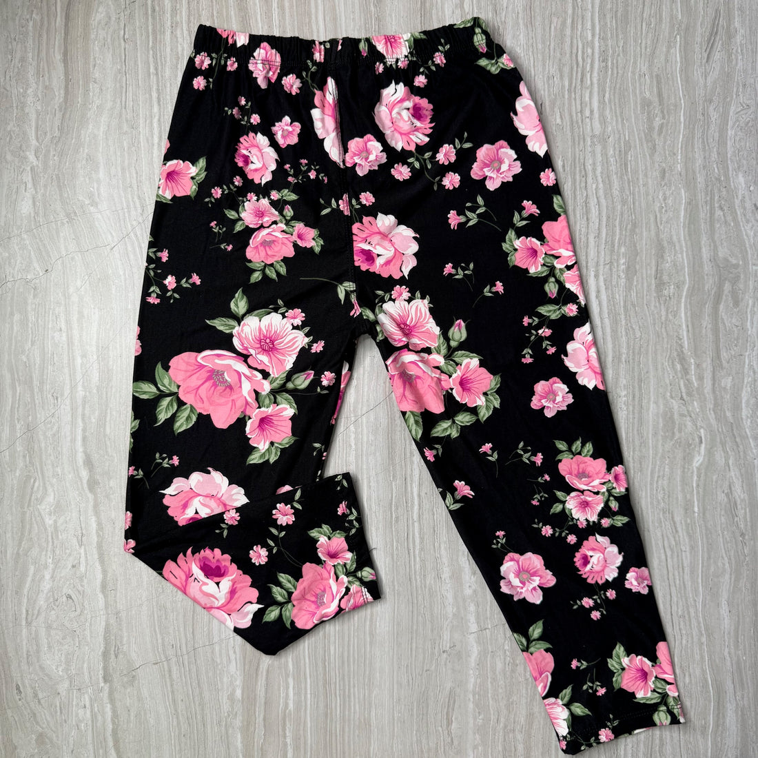 Pink Roses Print Capri Leggings