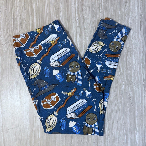 Blue Wizard House Print Black Soft Leggings