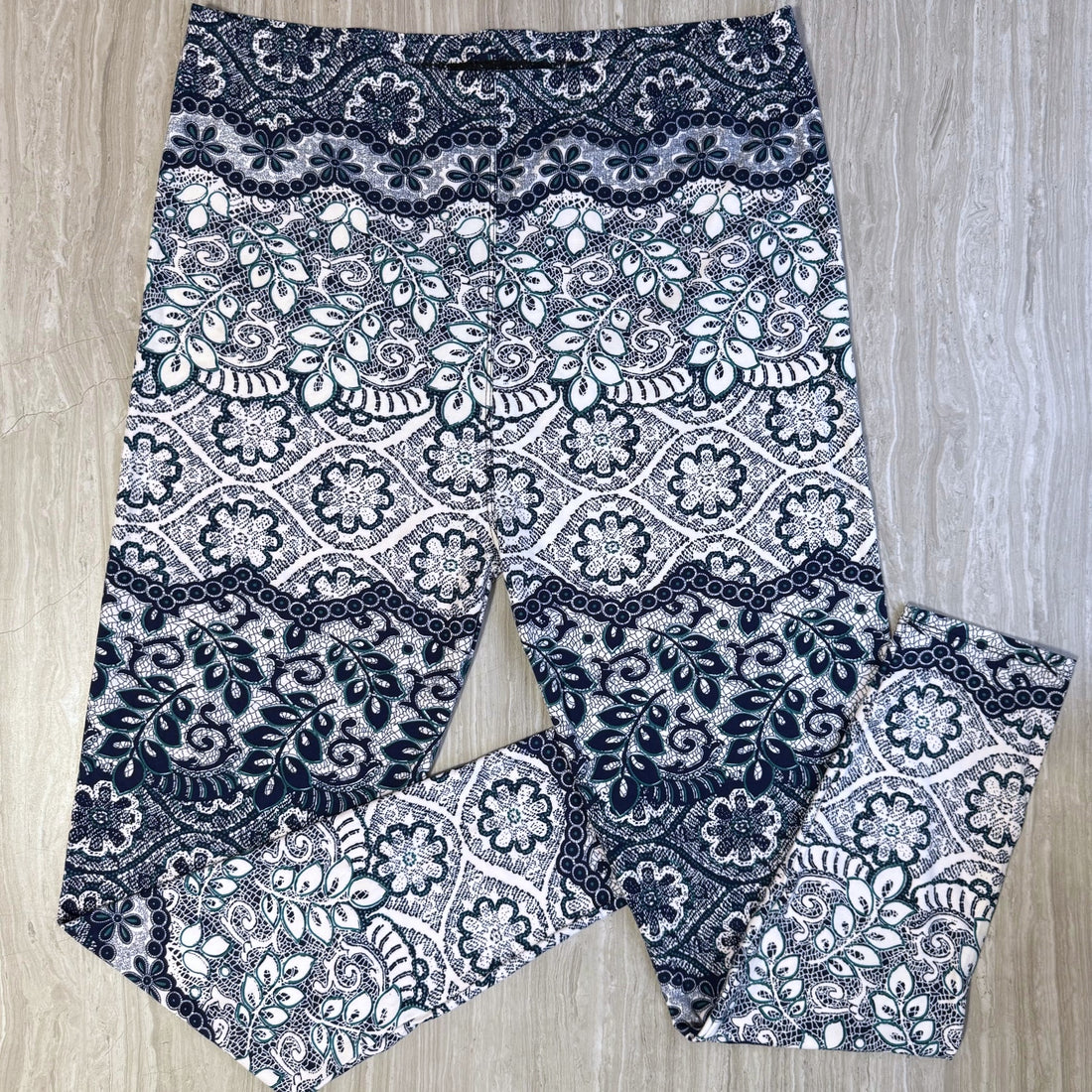 Lace Print Leggings