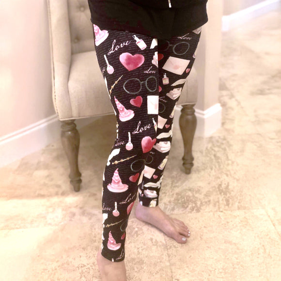 Wizard Love Letters Print Soft Leggings