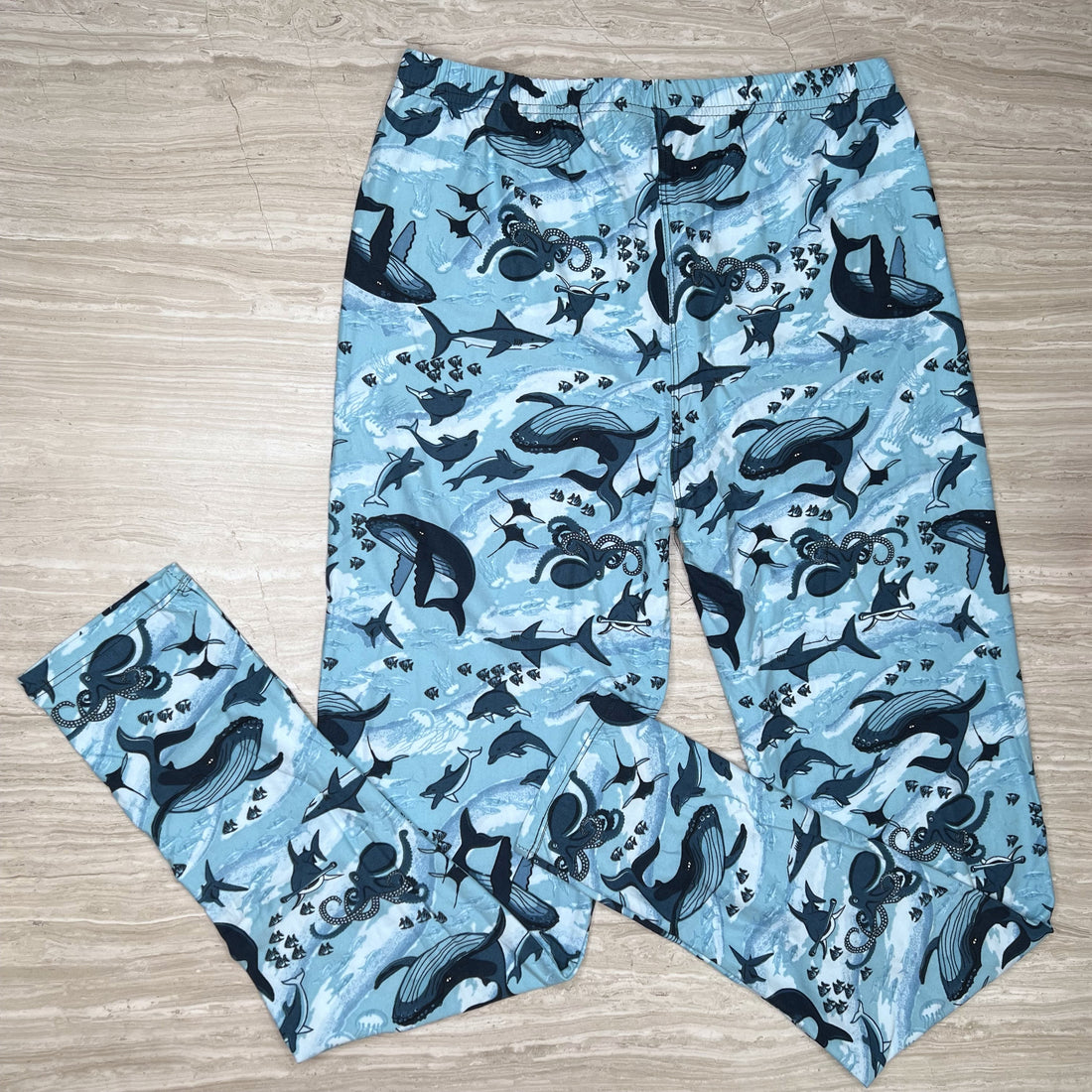 Deep Blue Sea Print Soft Leggings