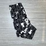 All Paws Up - Cute Black & White Print Capri Leggings
