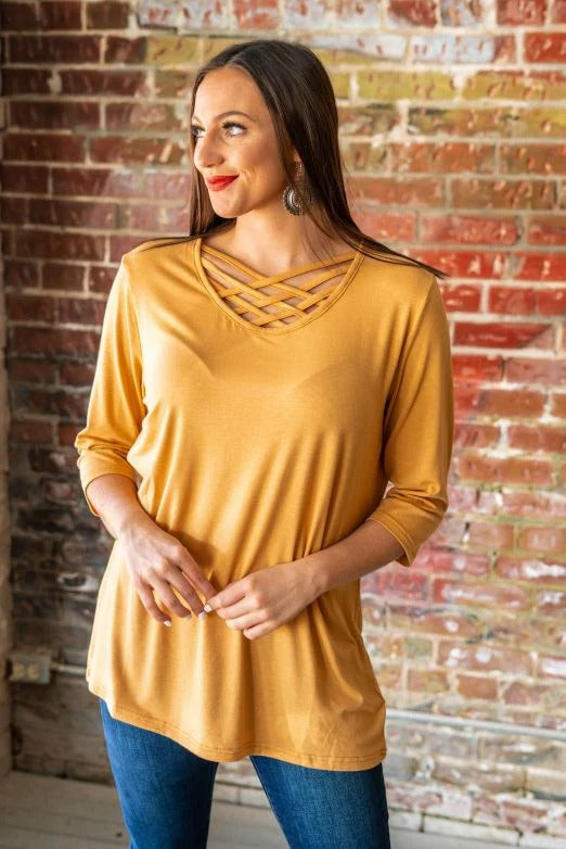 Women's Strappy Scoop Neck 3/4 Sleeve Flowy Top
