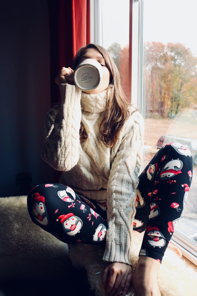 Mystery Christmas Print Soft Leggings