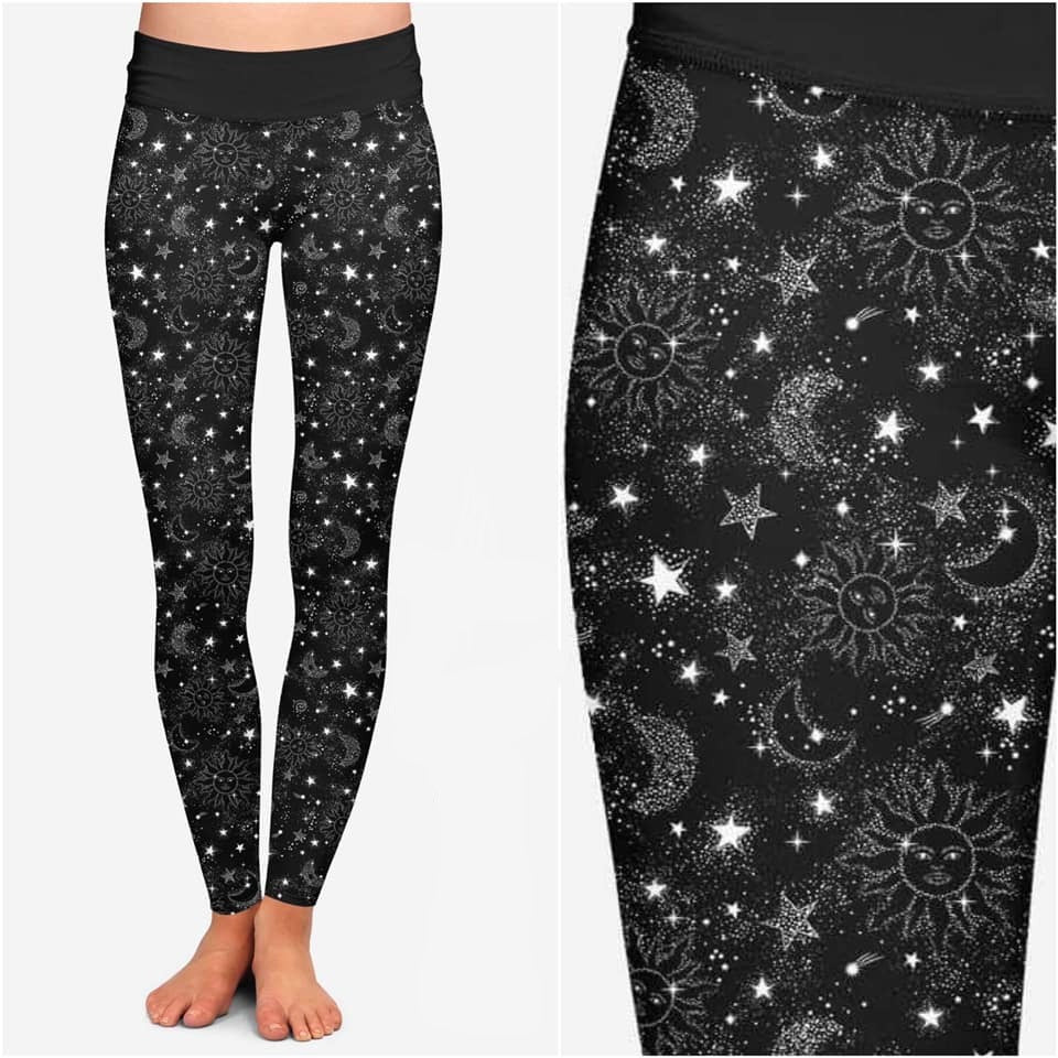 Extra Soft printed leggings with 4-way stretch fabric, so you can move with absolute comfort and ease.