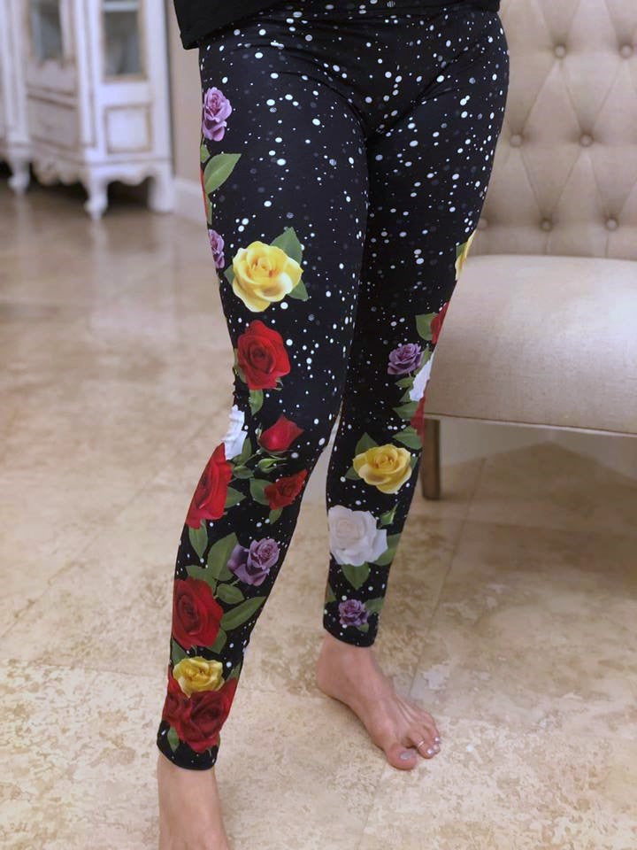 Extra Soft printed leggings with 4-way stretch fabric, so you can move with absolute comfort and ease.