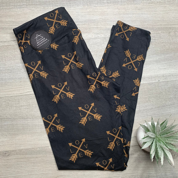 Extra Soft printed leggings with 4-way stretch fabric, so you can move with absolute comfort and ease.