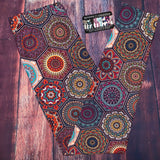 Extra Soft printed leggings with 4-way stretch fabric, so you can move with absolute comfort and ease.