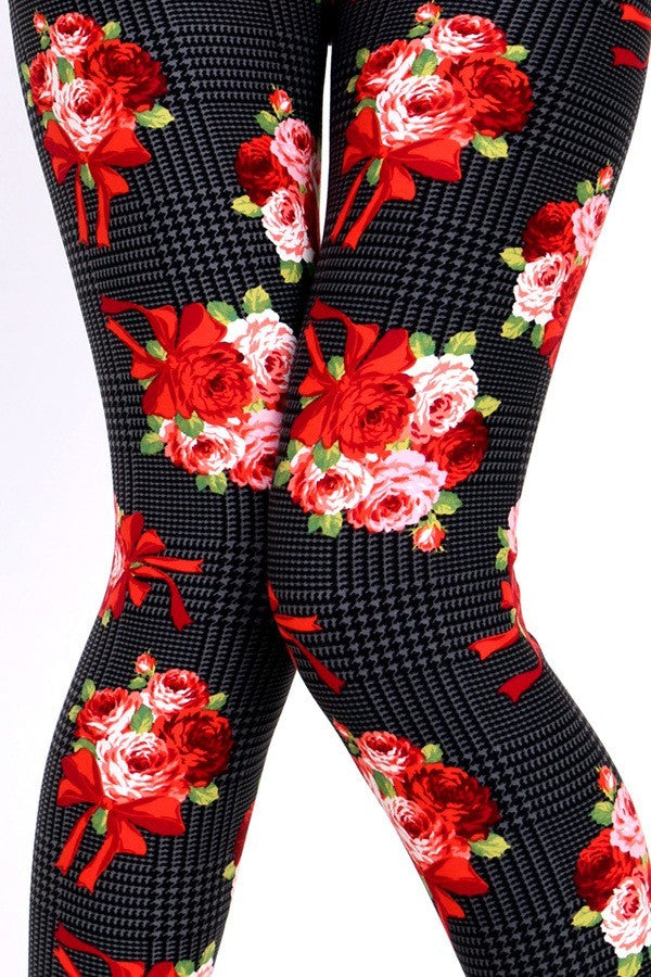 Bouquet of Roses on Plaid Houndstooth Leggings