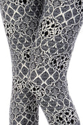 Extra Soft printed leggings with 4-way stretch fabric, so you can move with absolute comfort and ease.