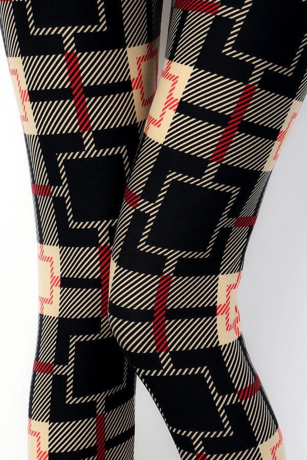 Extra Soft printed leggings with 4-way stretch fabric, so you can move with absolute comfort and ease.