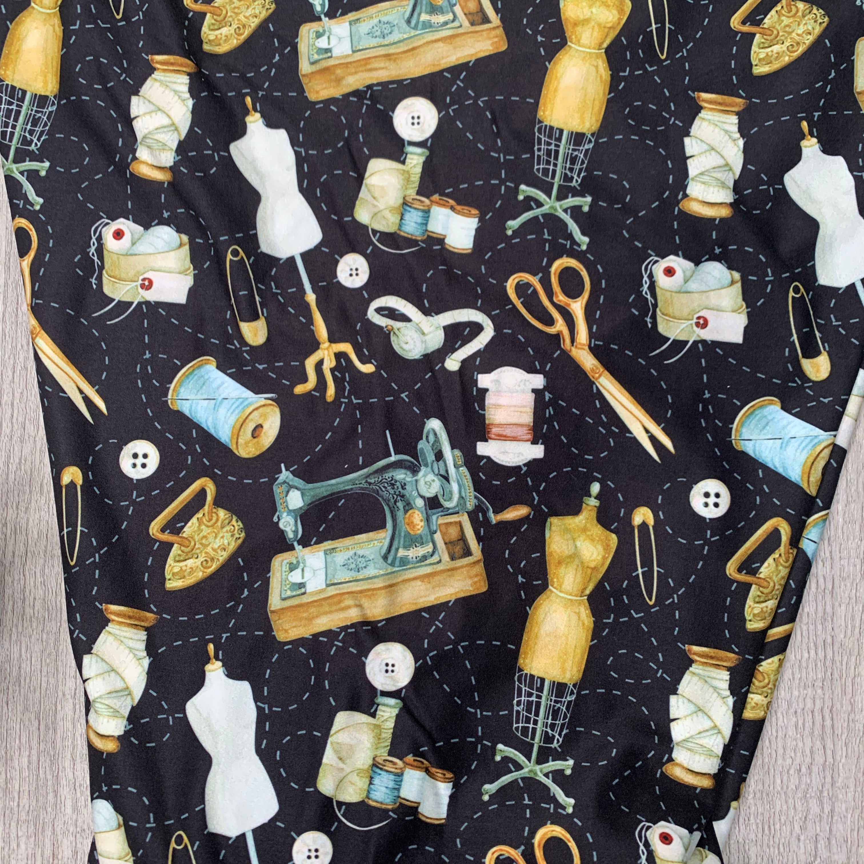 Vintage Stitch Sewing Print Black Soft Leggings