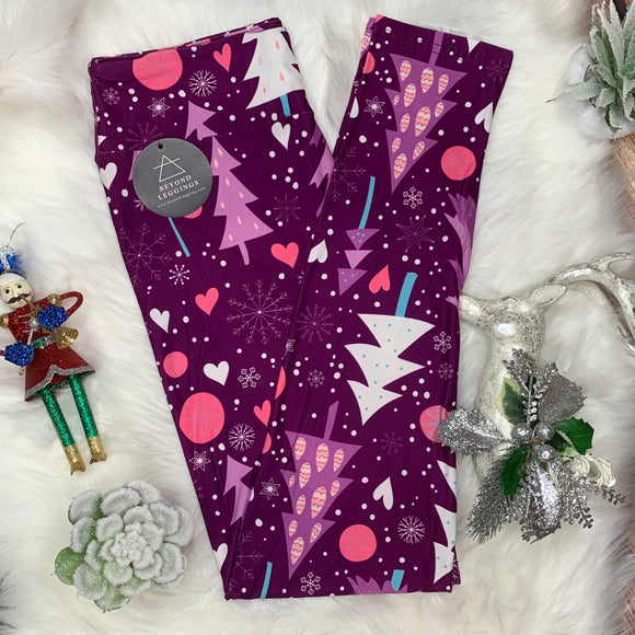 Extra Soft printed leggings with 4-way stretch fabric, so you can move with absolute comfort and ease.