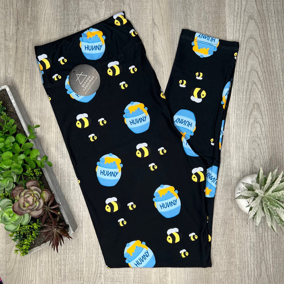 Extra Soft printed leggings with 4-way stretch fabric, so you can move with absolute comfort and ease.