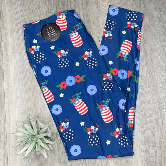 Extra Soft printed leggings with 4-way stretch fabric, so you can move with absolute comfort and ease.